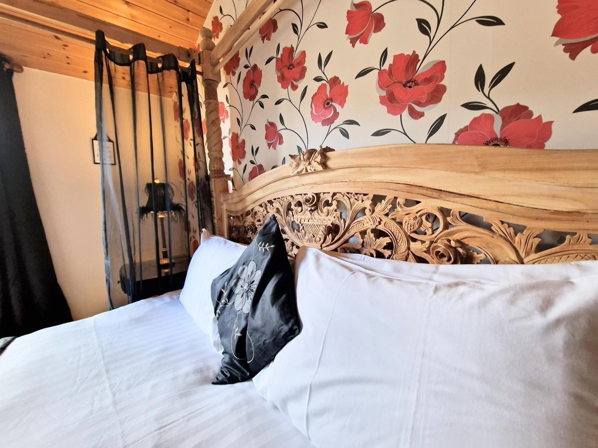 Lomond 4 With Private Hot Tub - Fife - Loch Leven - Lomond Hills Villa Kelty Екстериор снимка