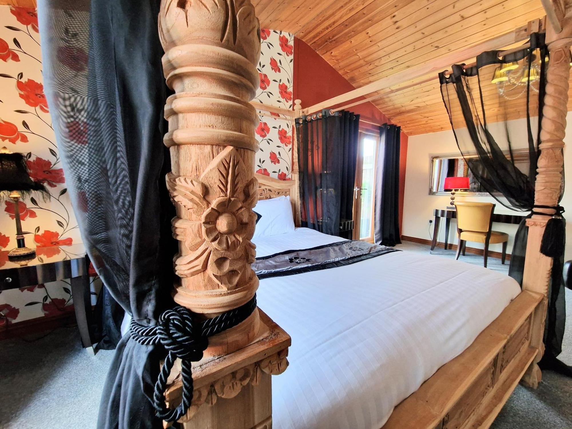 Lomond 4 With Private Hot Tub - Fife - Loch Leven - Lomond Hills Villa Kelty Екстериор снимка