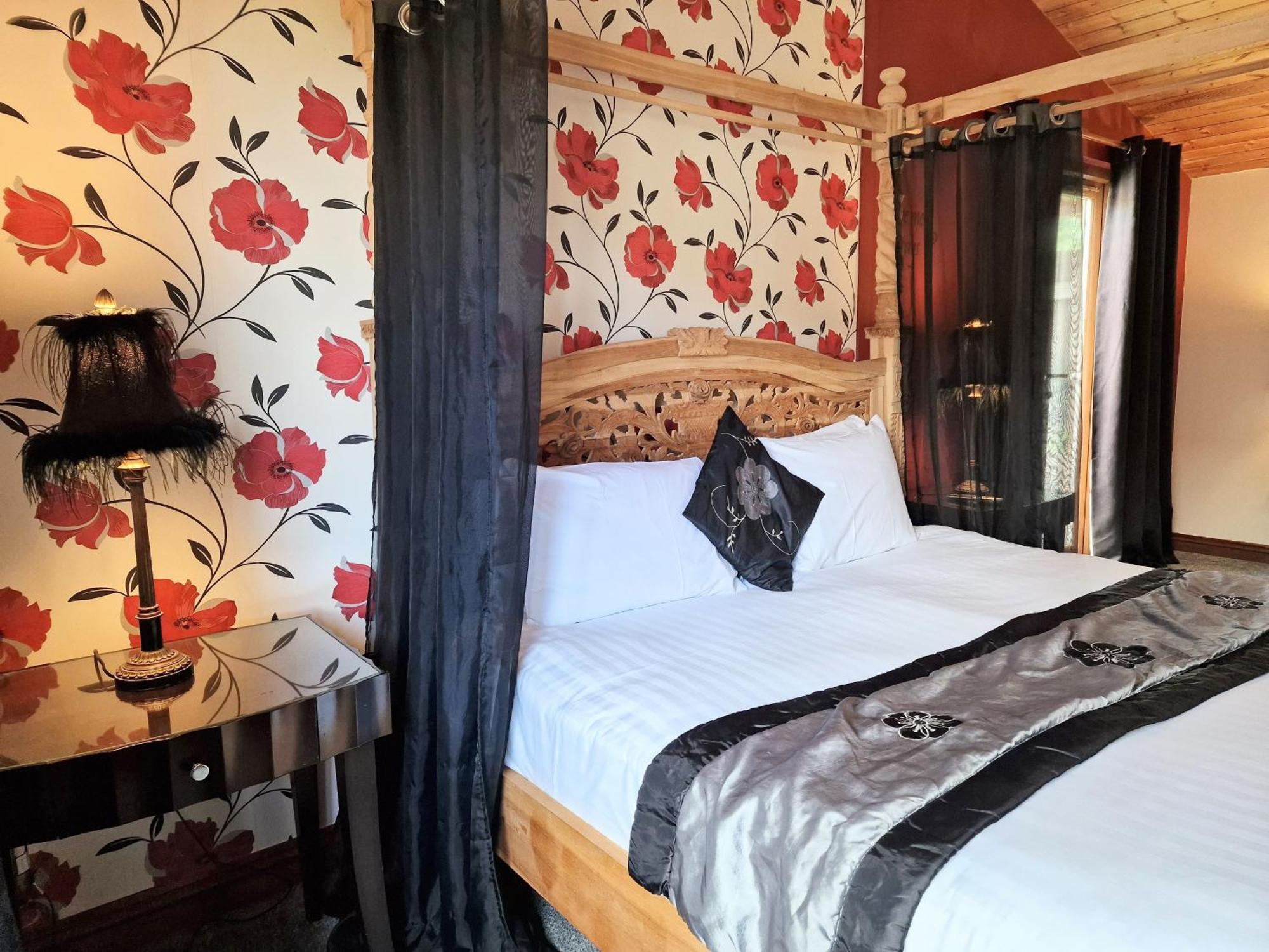 Lomond 4 With Private Hot Tub - Fife - Loch Leven - Lomond Hills Villa Kelty Екстериор снимка